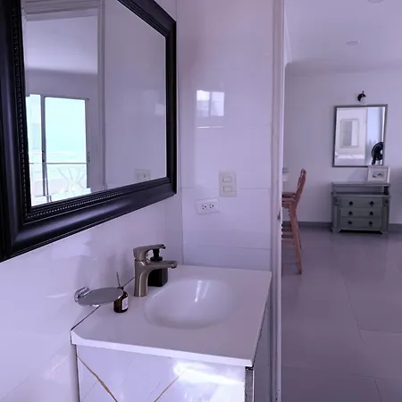Ocean View In A Great Location Apartamento *